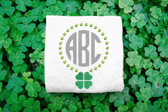 Shamrock Round Monogram Frame Review